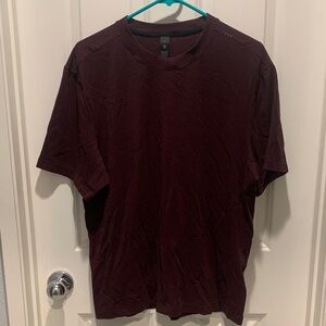 lululemon athletica Maroon Short Sleeve Tee EUC